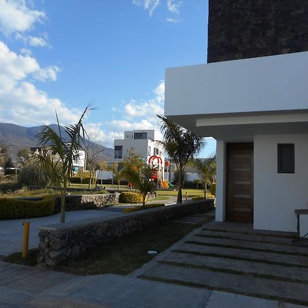 Hermosa Casa En Orilla Del Lago -Zona De Villedos- San Cristobal Zapotitlan Extérieur photo