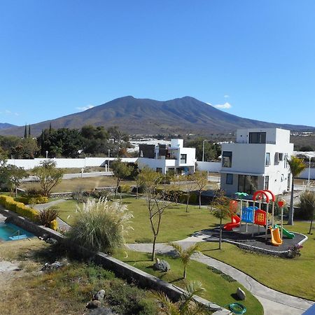 Hermosa Casa En Orilla Del Lago -Zona De Villedos- San Cristobal Zapotitlan Extérieur photo