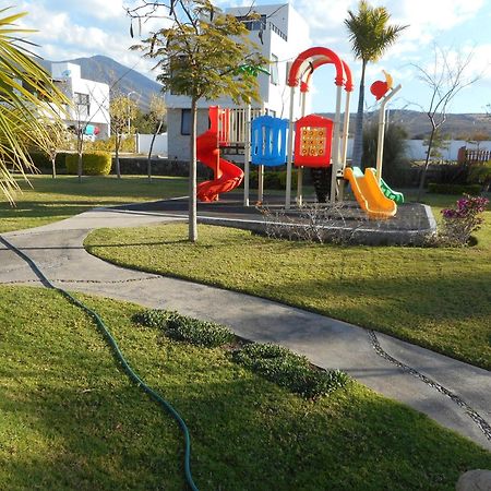 Hermosa Casa En Orilla Del Lago -Zona De Villedos- San Cristobal Zapotitlan Extérieur photo