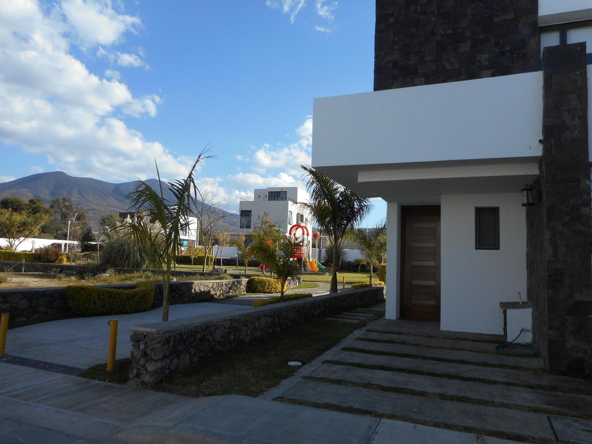Hermosa Casa En Orilla Del Lago -Zona De Villedos- San Cristobal Zapotitlan Extérieur photo